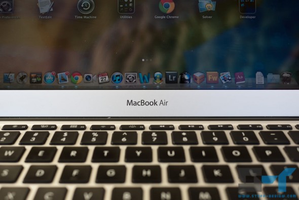 MacBook Air (mid-2011) MacBook Air (mid-2011)